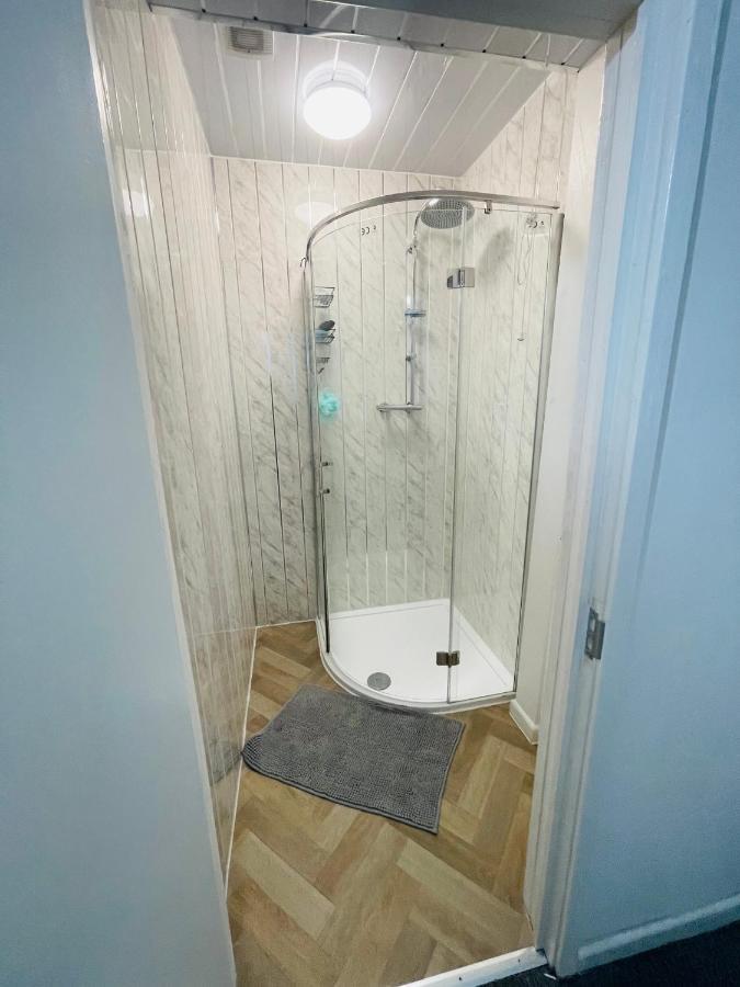 Bethel Apartments Лийдс Екстериор снимка